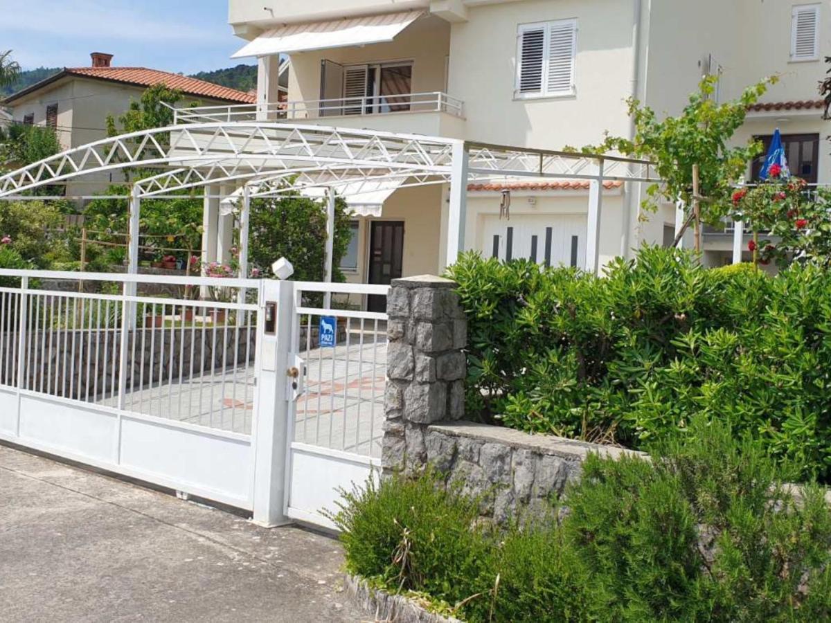 Apartment Jf Rezine ロヴラン エクステリア 写真